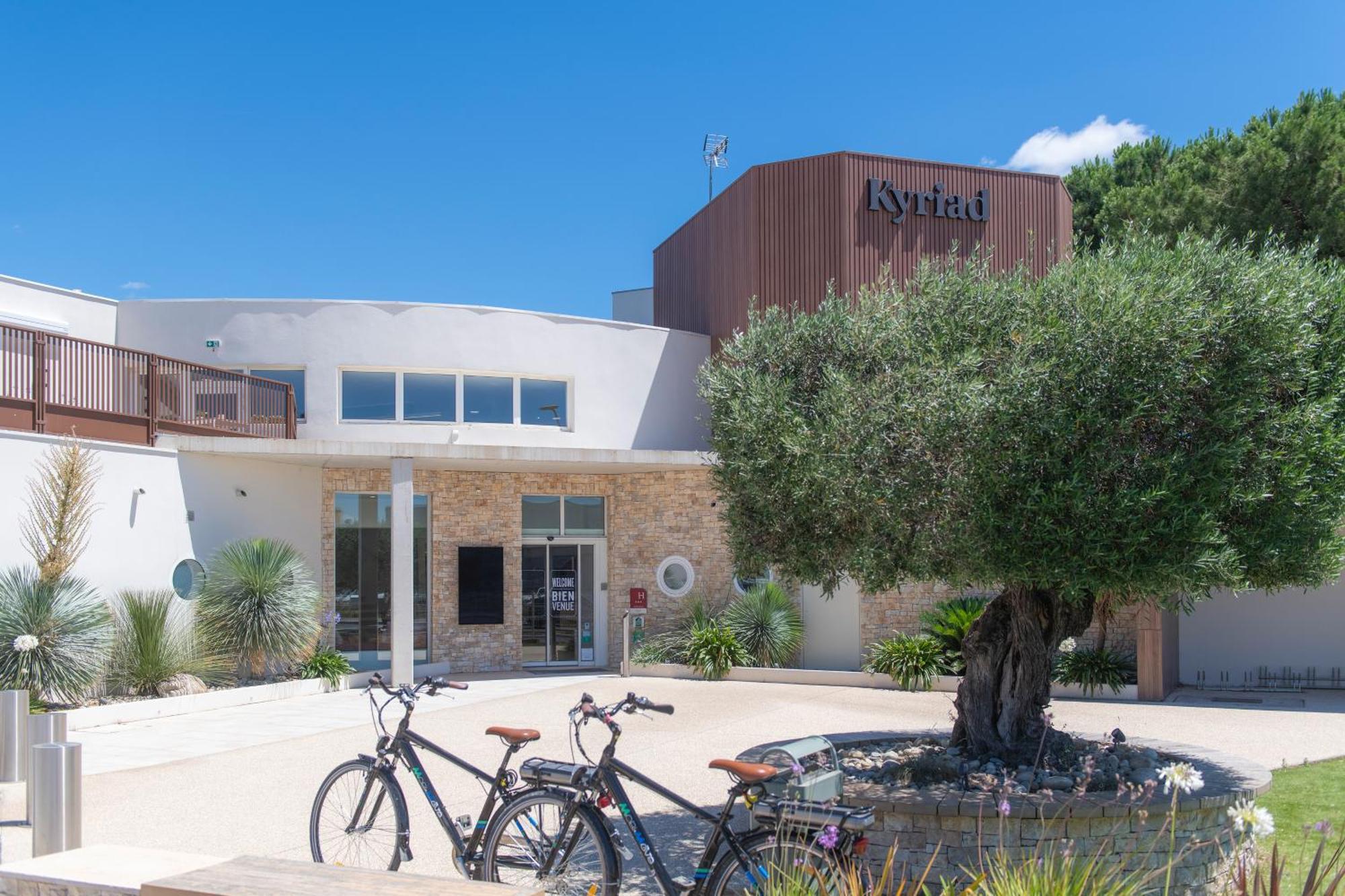 Kyriad Montpellier Est - Lunel Люнел Екстериор снимка
