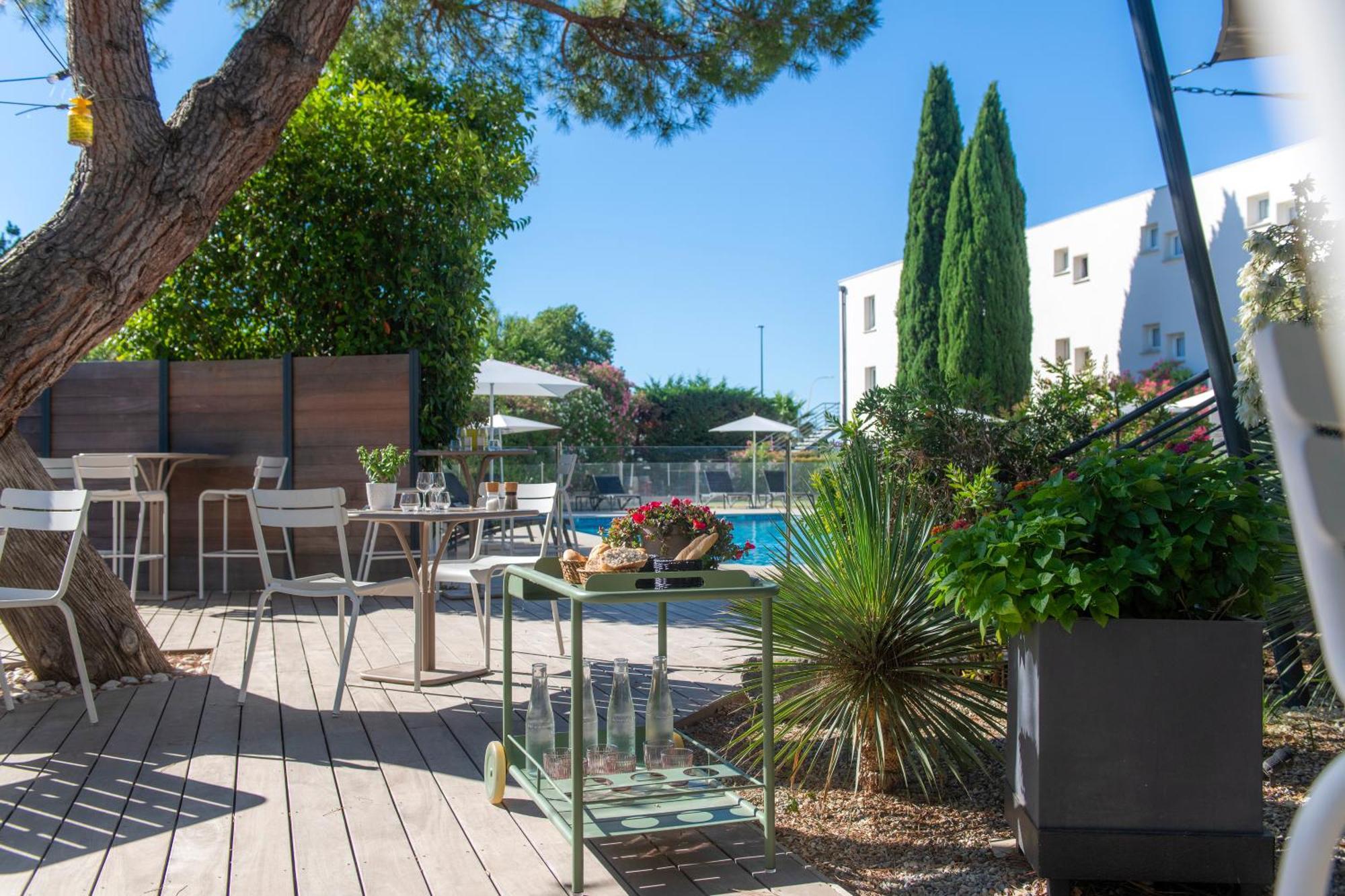 Kyriad Montpellier Est - Lunel Люнел Екстериор снимка
