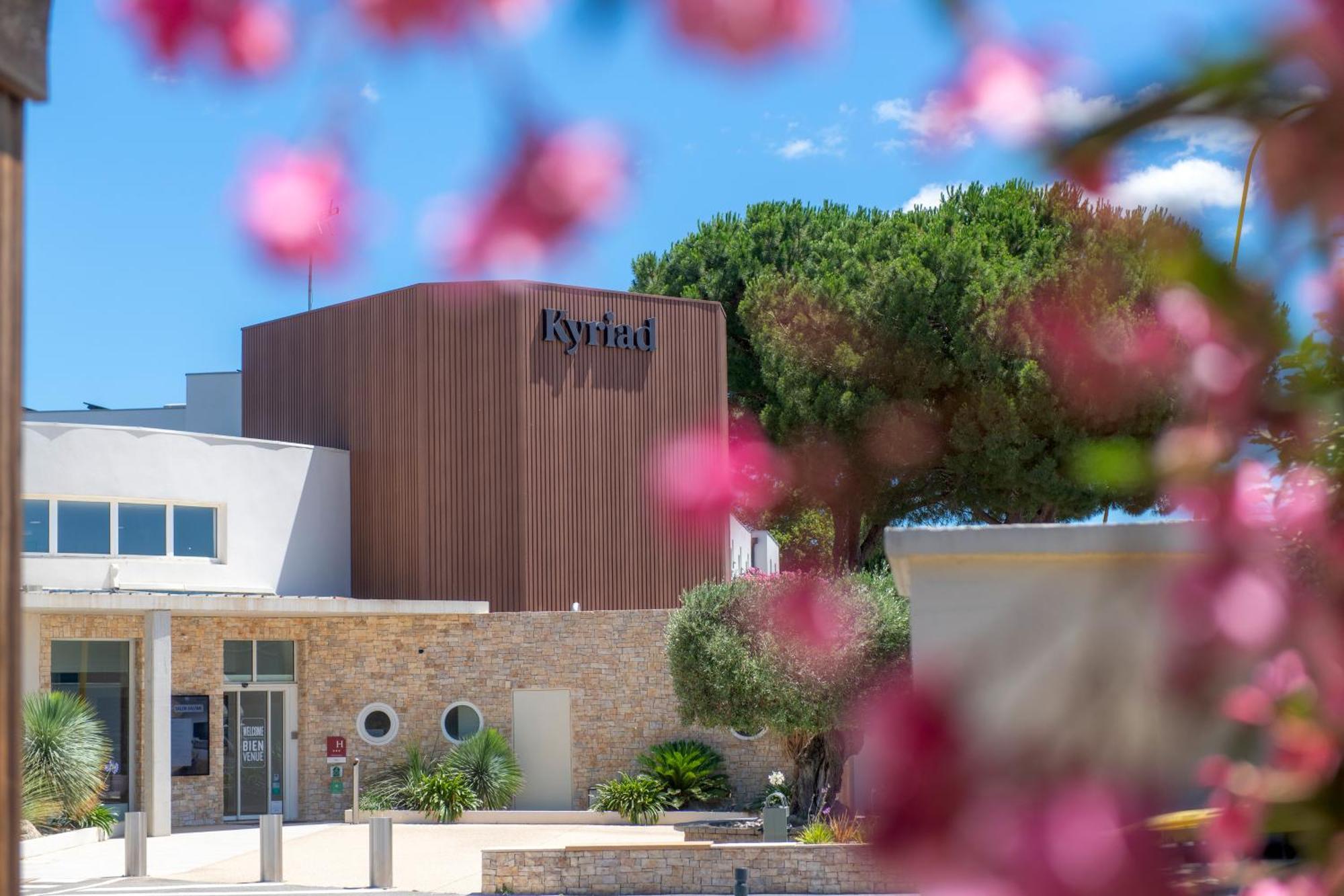 Kyriad Montpellier Est - Lunel Люнел Екстериор снимка